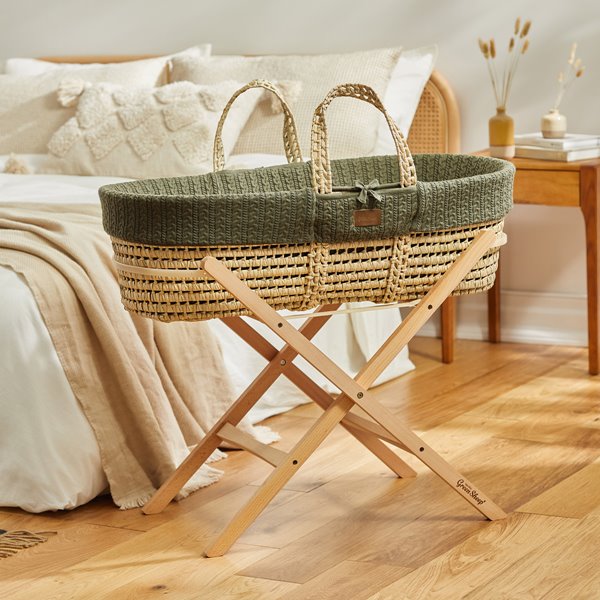 Organic Cable Knit Moses Basket, Mattress & Natural Foldable Stand Set