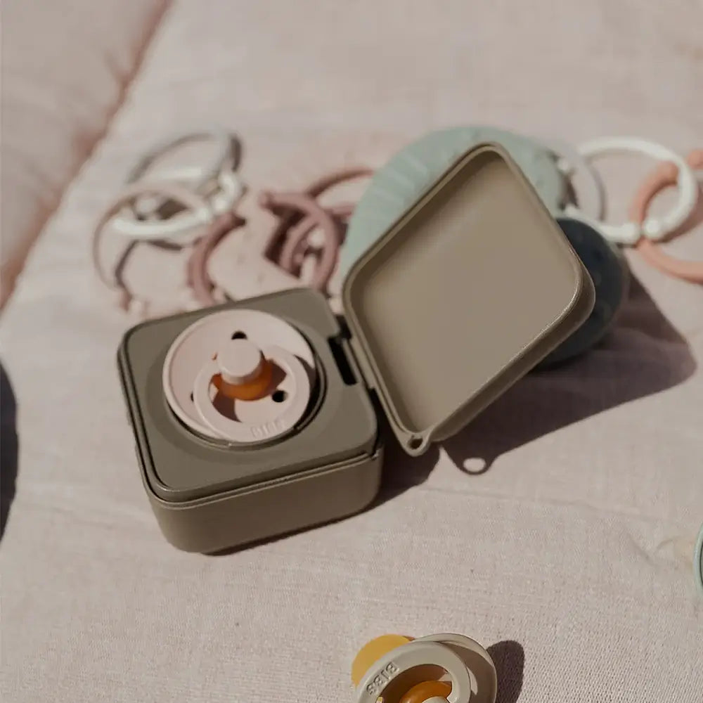 Soother Box