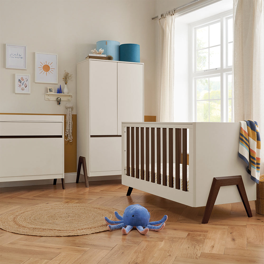 Fuori 3 Piece Room Set (Ex Display)