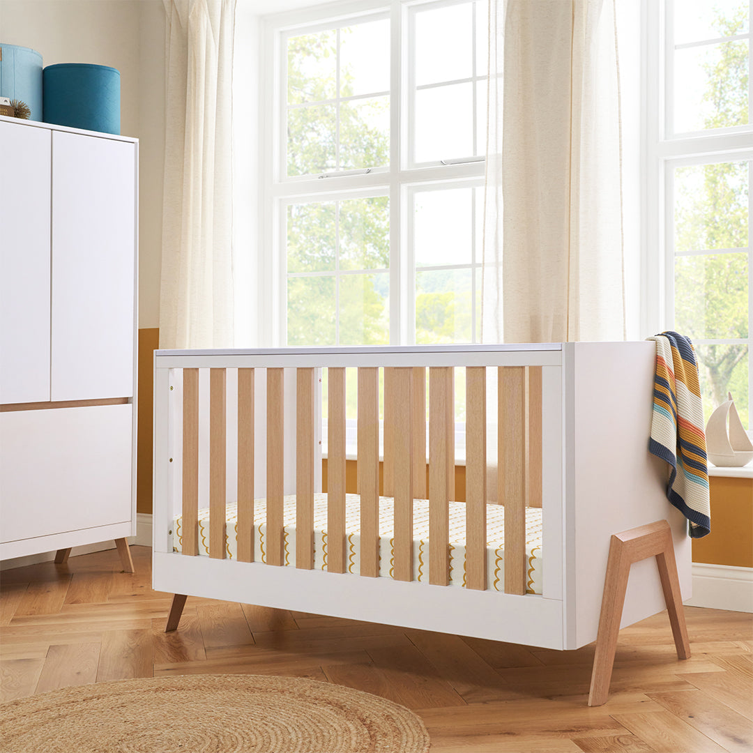 Fuori Cot Bed