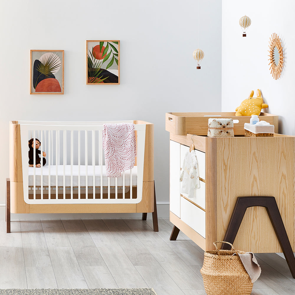 Hera Cot Bed