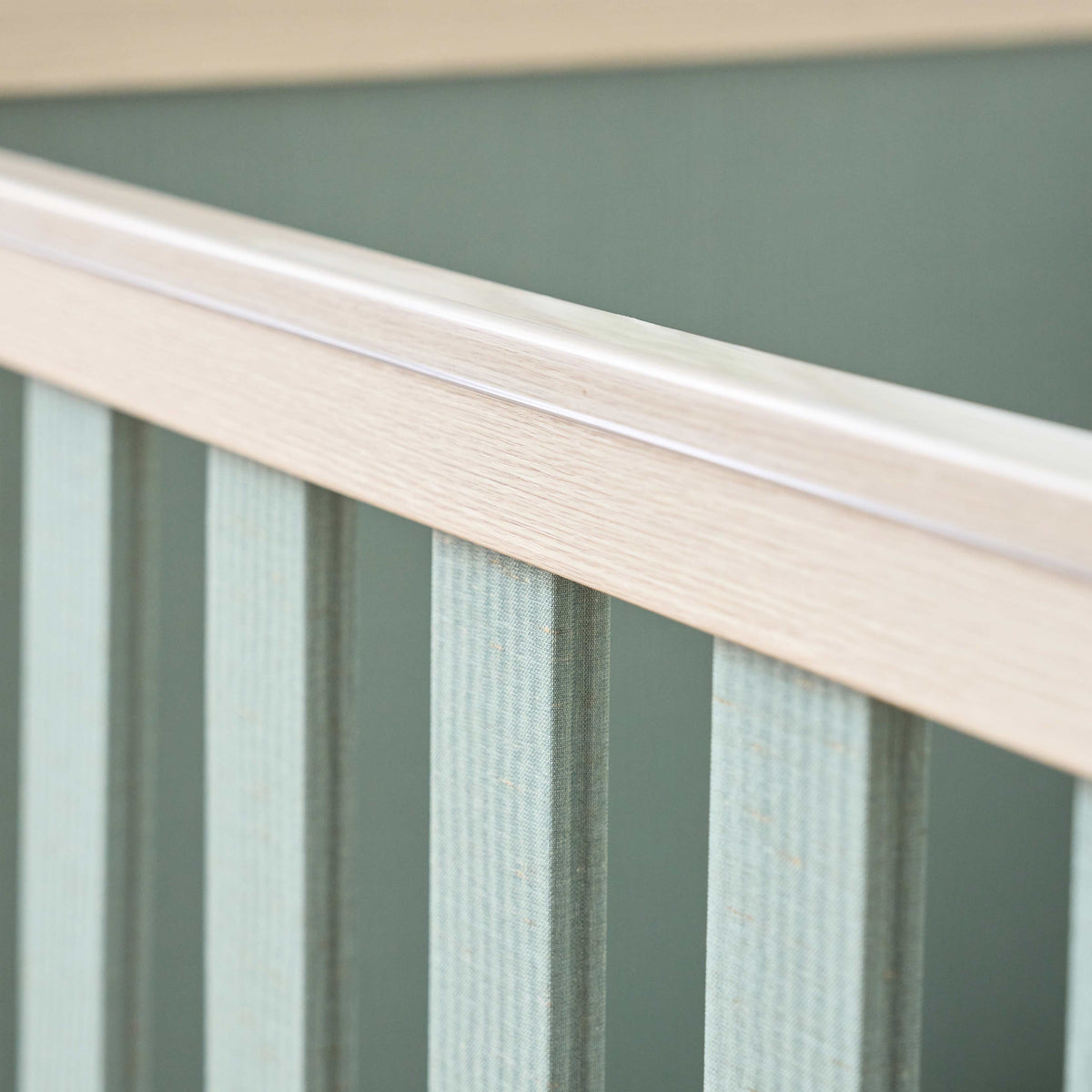 Kuba Cot Bed