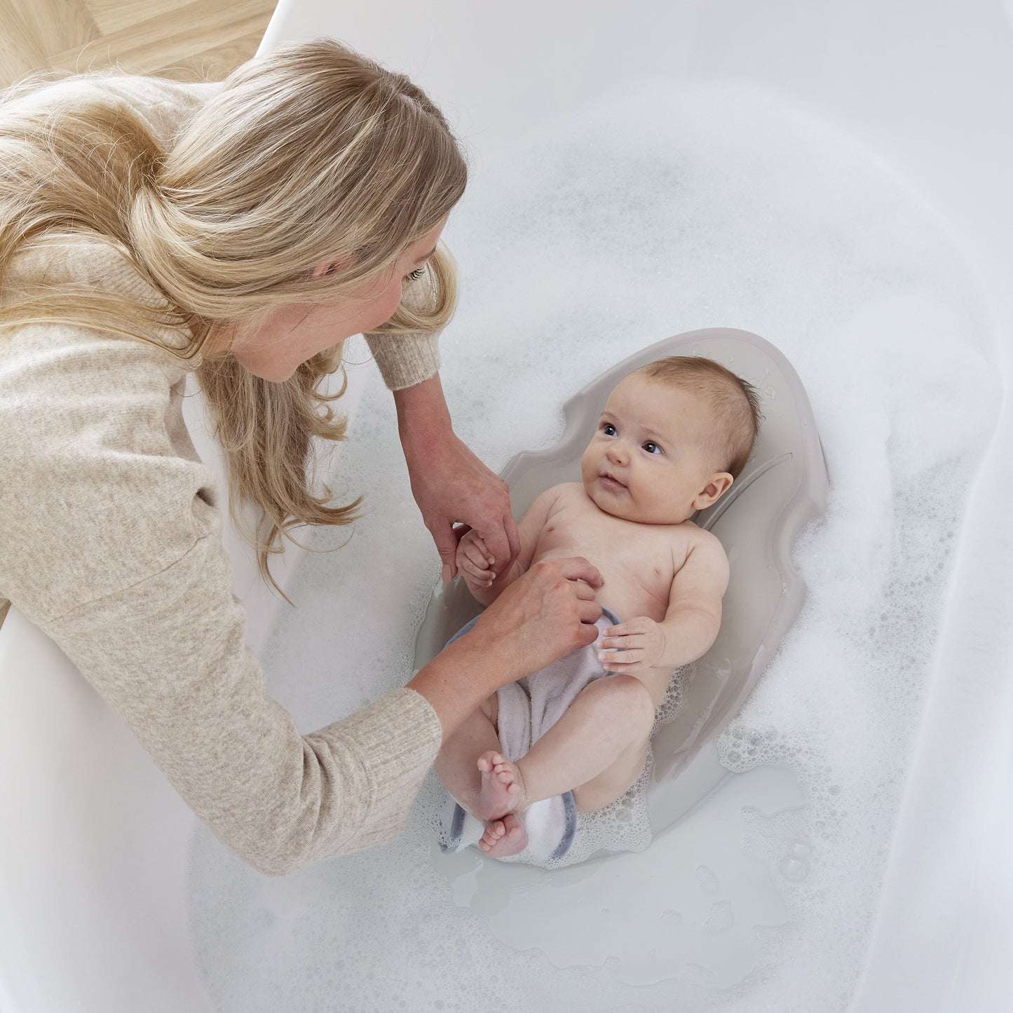 Newborn Bath Support