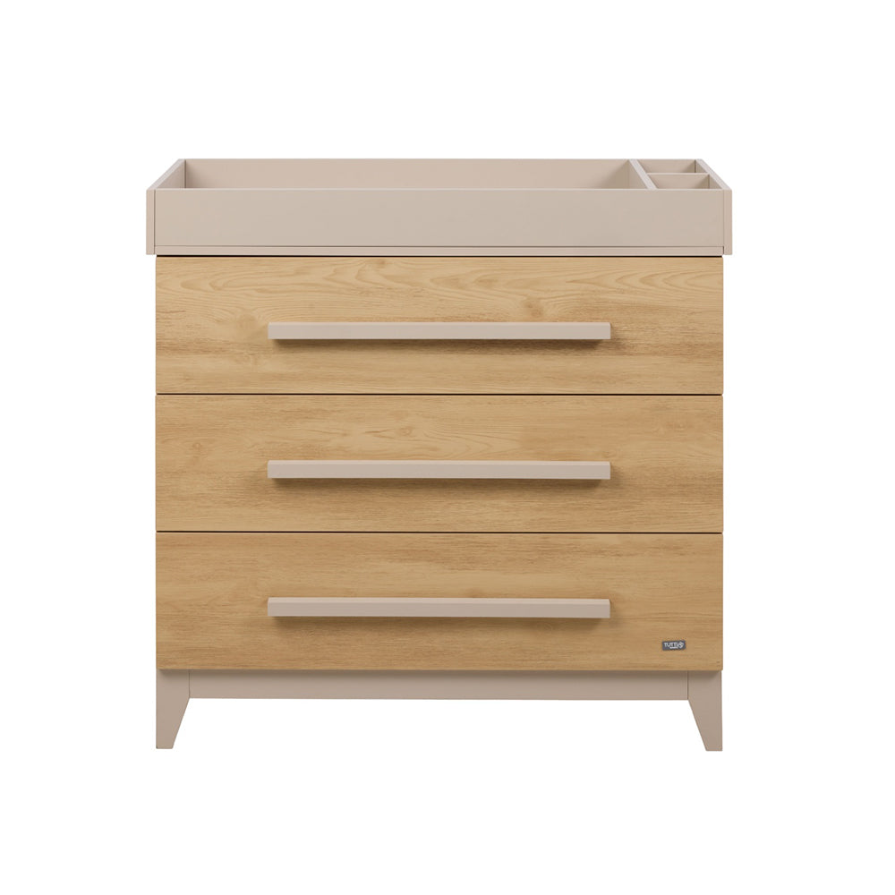 Hallee Chest Changer