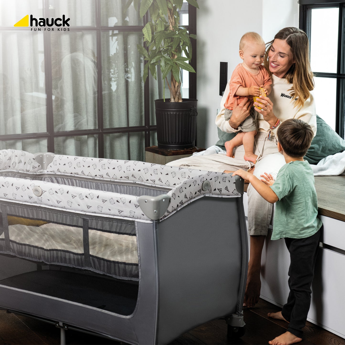 Sleep N Play Travel Cot - Stars