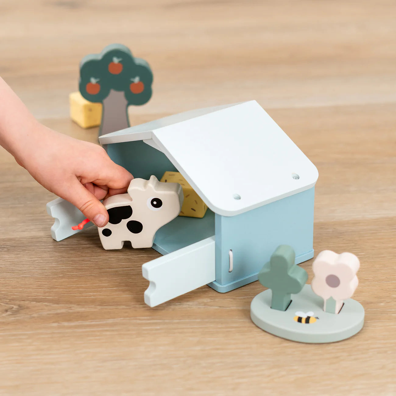 Tiny Farm Wooden Play Set - Dotti