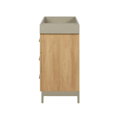 Hallee Chest Changer