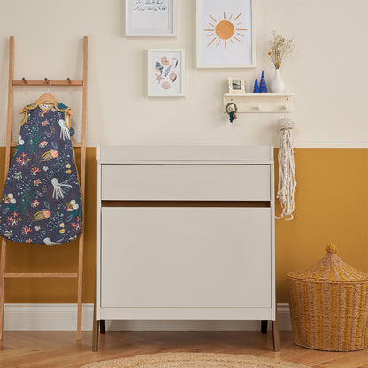 Fuori 2 Piece Room Set