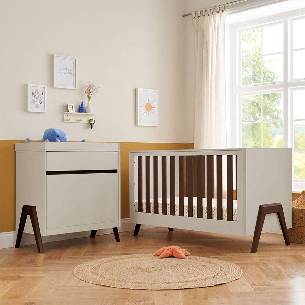 Fuori 2 Piece Room Set