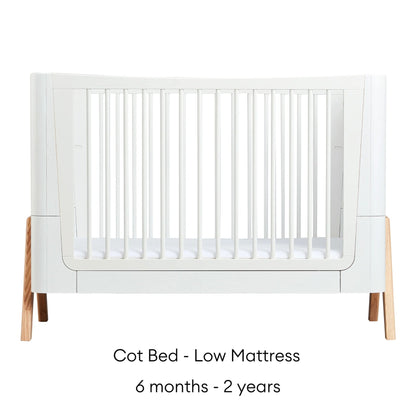 Hera Cot Bed
