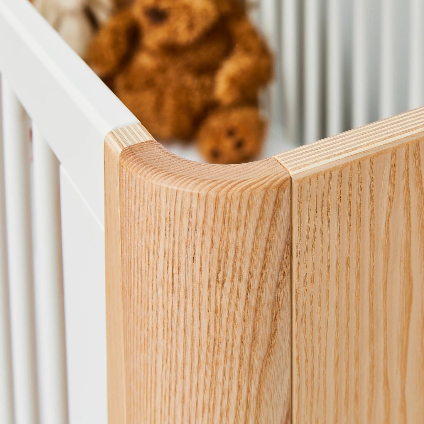 Hera Cot Bed