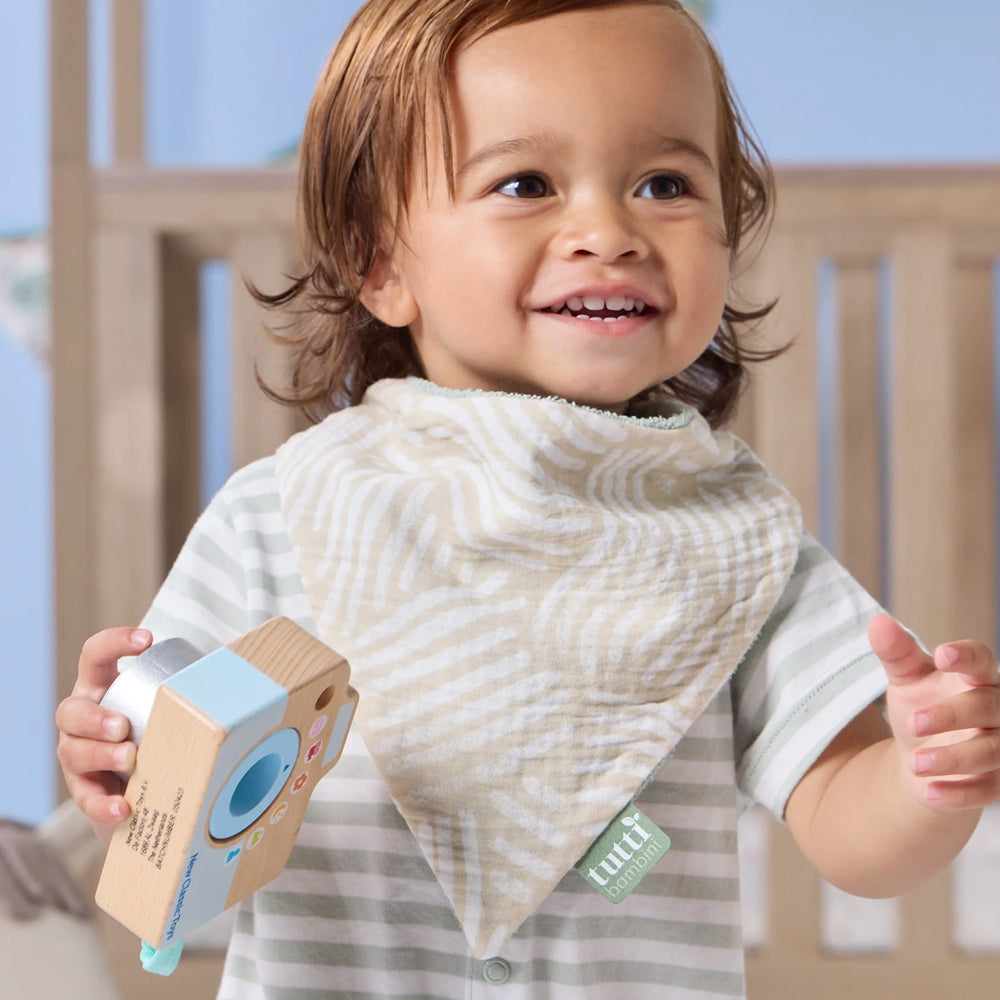Cotton Muslin-Bandana-Bibs-feeding-good-life-tutti-bambini-kaliedy-2