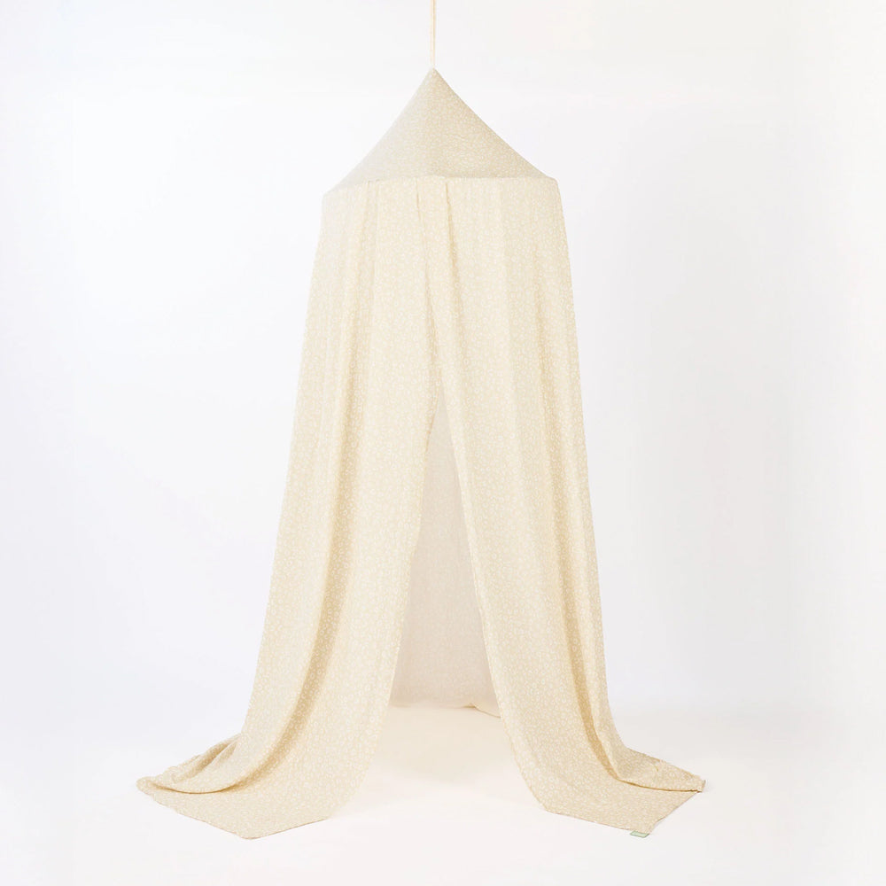 beige white Nursery-Canopy-toddler-tent-den-love-cats-tutti-bambini-kaliedy