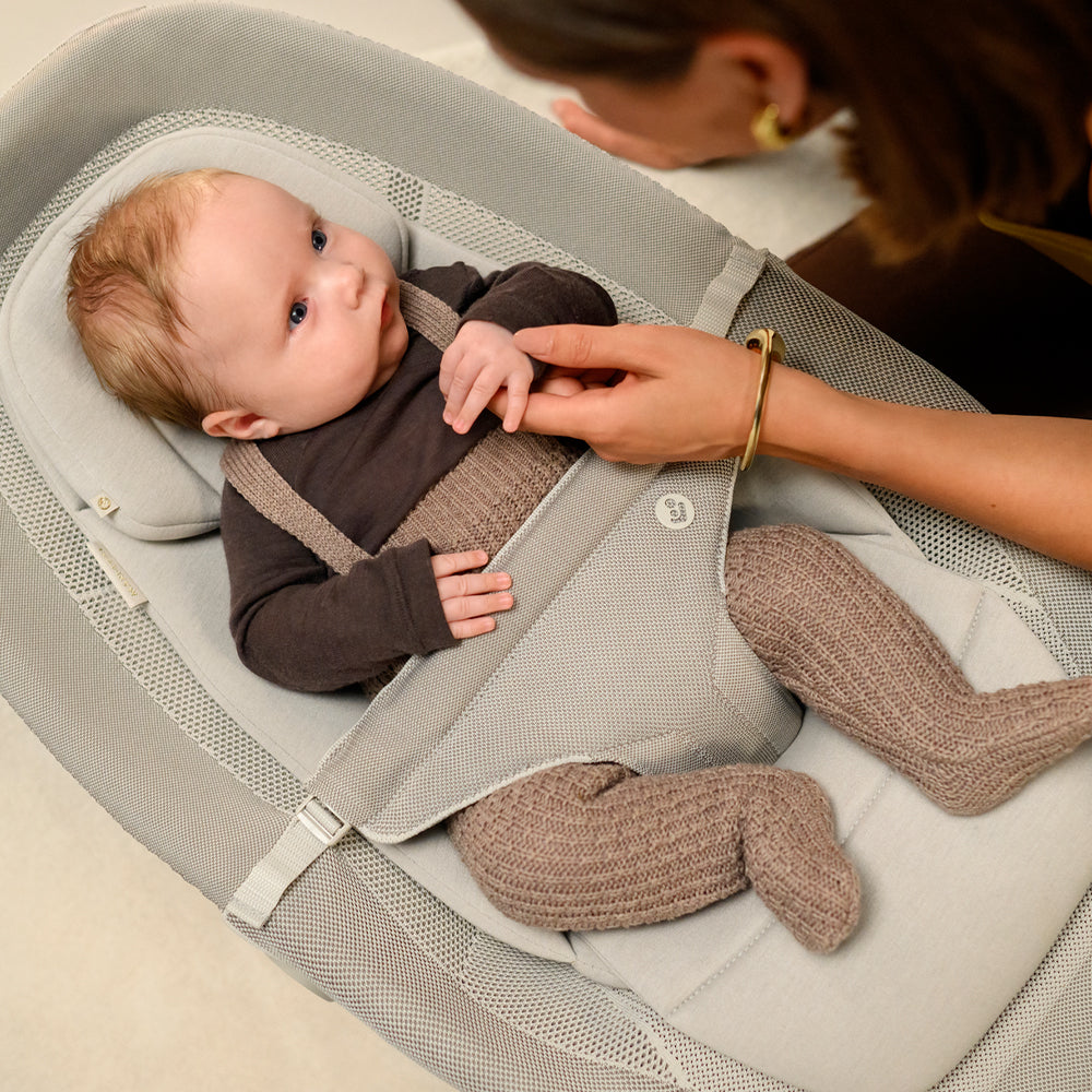 baby-bouncer-from-birth-nursery-playtime-dove-pro-maxi-cosi-kaliedy