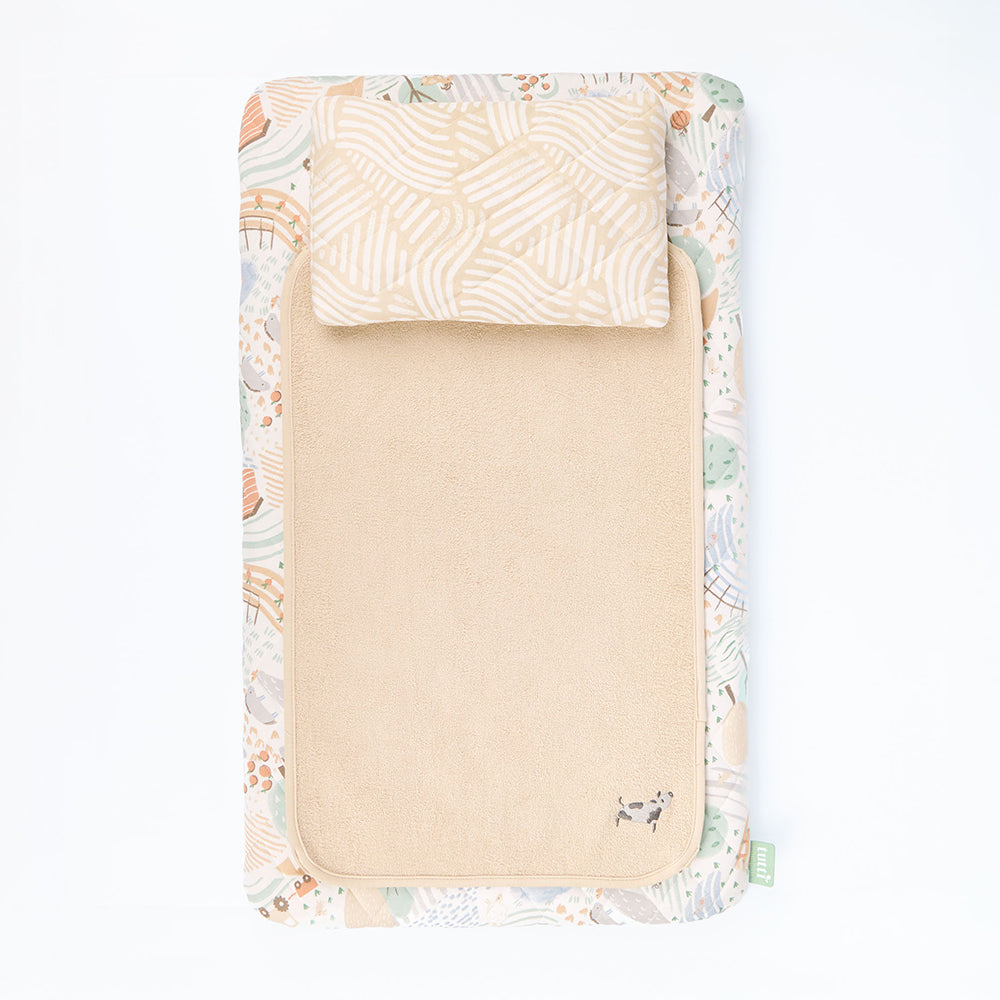 farm land beige baby-changing-mat-good-life-tutti-bambini-kaliedy