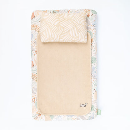 farm land beige baby-changing-mat-good-life-tutti-bambini-kaliedy