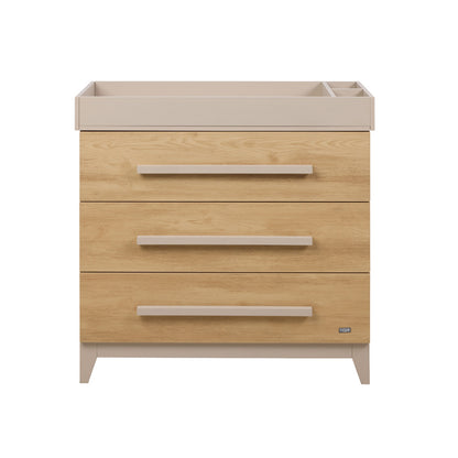 Hallee Chest Changer