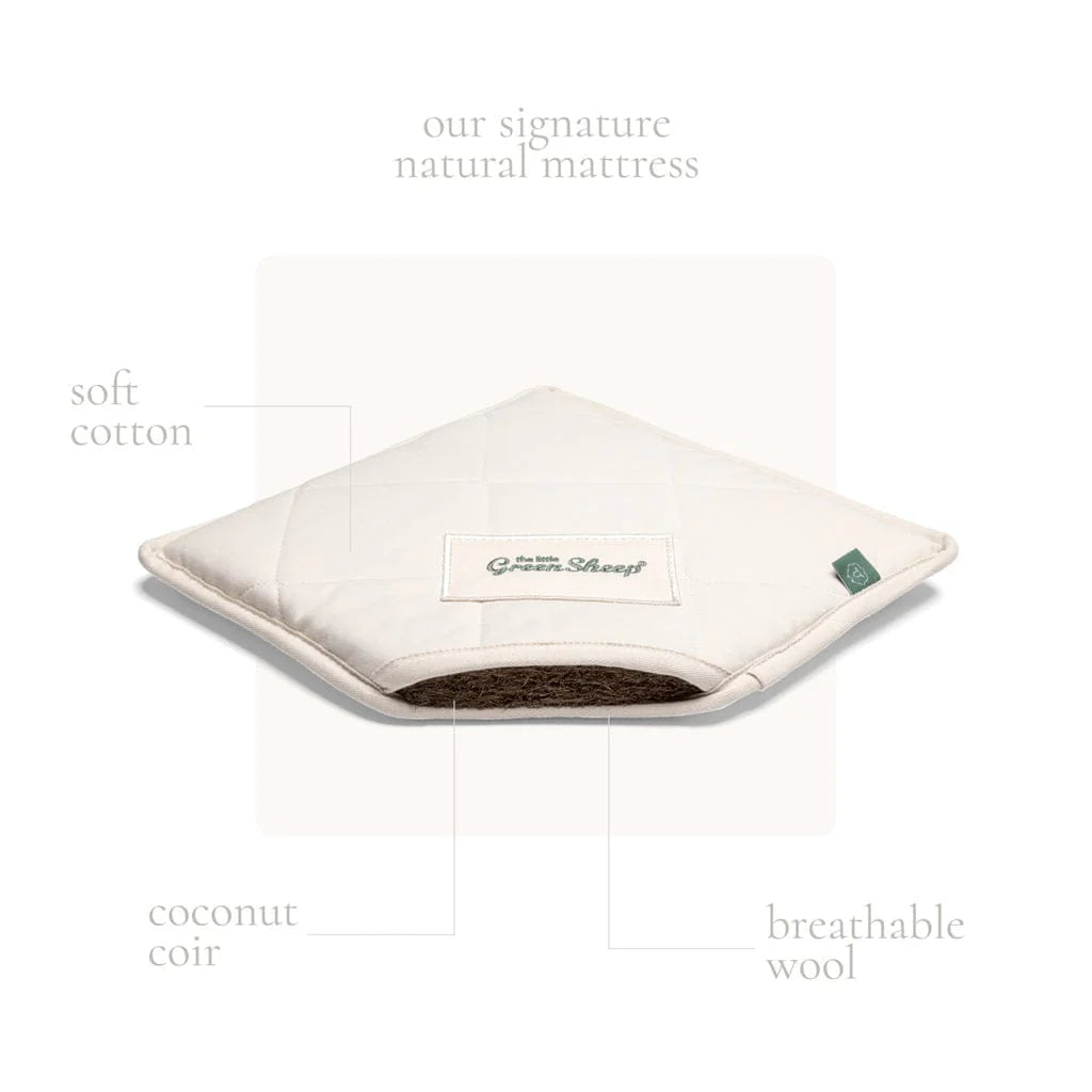 Organic Quilt Moses Basket, Mattress & Natural Rocking Stand