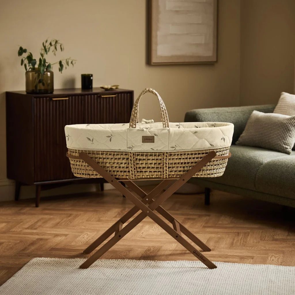 Organic Quilt Moses Basket, Mattress & Walnut Foldable Stand