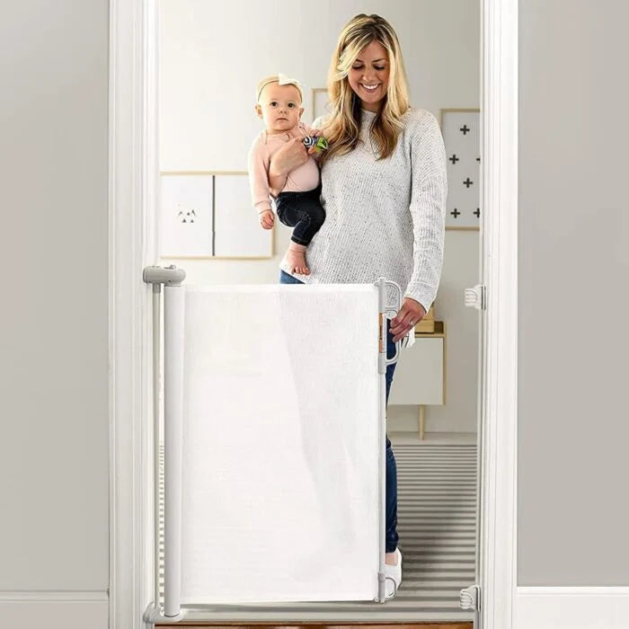 Retractable Baby Gate - White