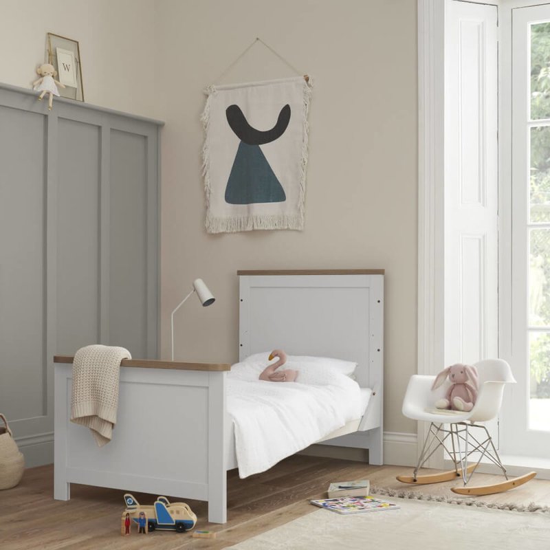 Verona Cot Bed - White & Oak